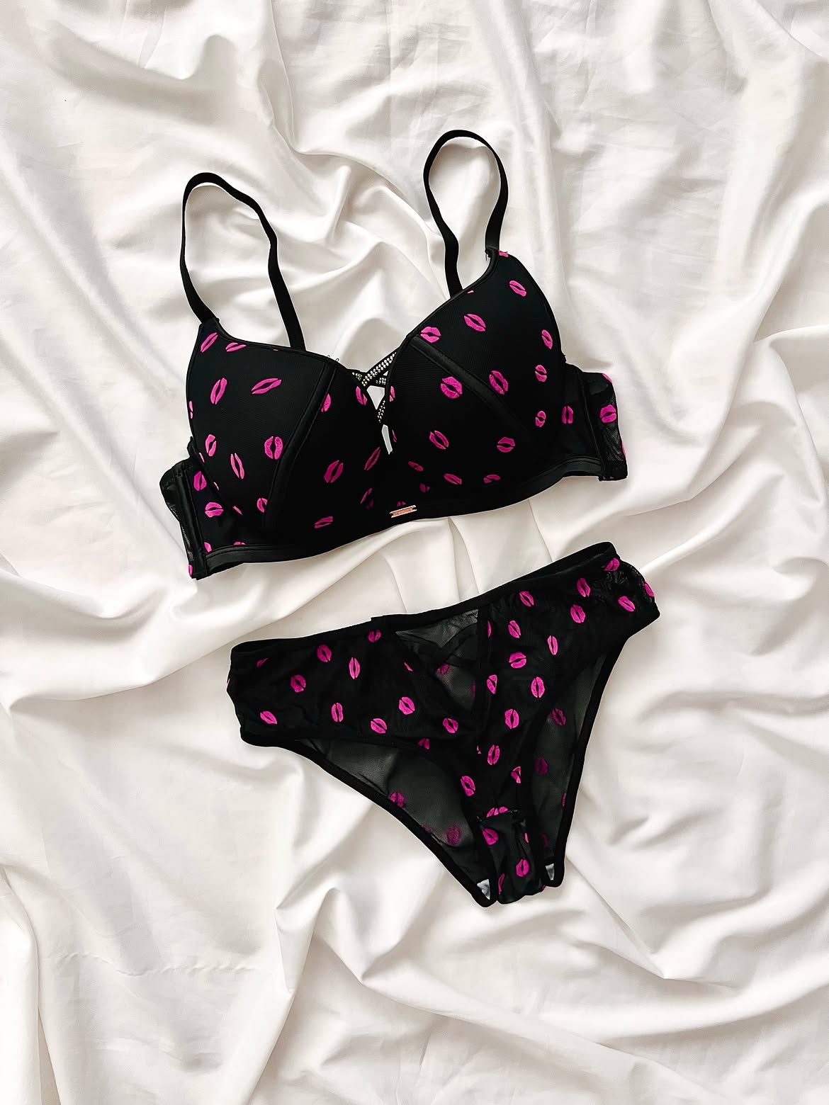 Love Kiss Rhinestone Lace Lingerie Set (Pack of 3)