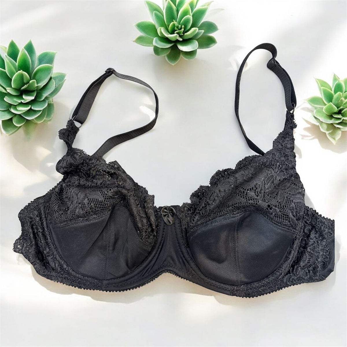 Lace Gathered Wireless Bra